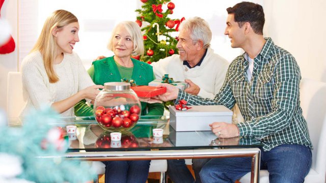 Regali Di Natale Per Anziani.I Migliori Regali Di Natale Tecnologici Per Nonni Fastweb