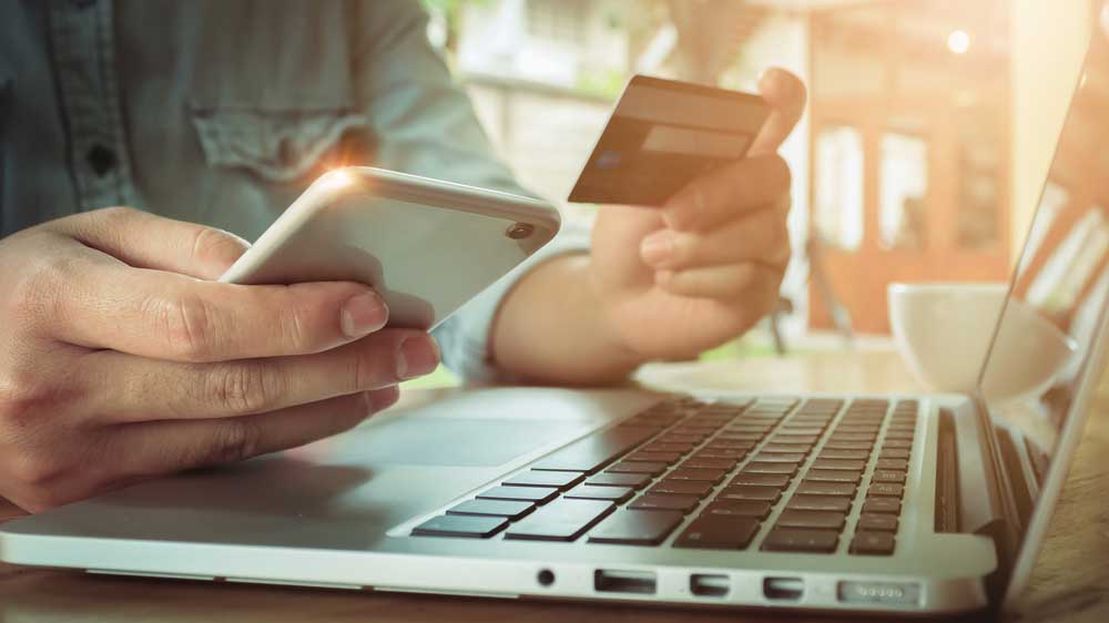 E-commerce, scatta l'obbligo dell'autenticazione a due fattori: cosa cambia