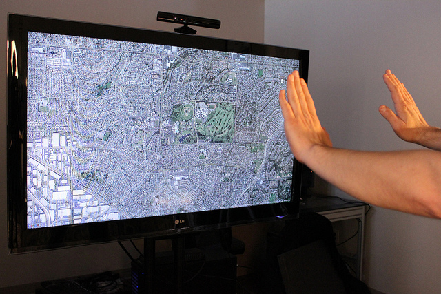 Google Maps controllato attraverso il Kinect