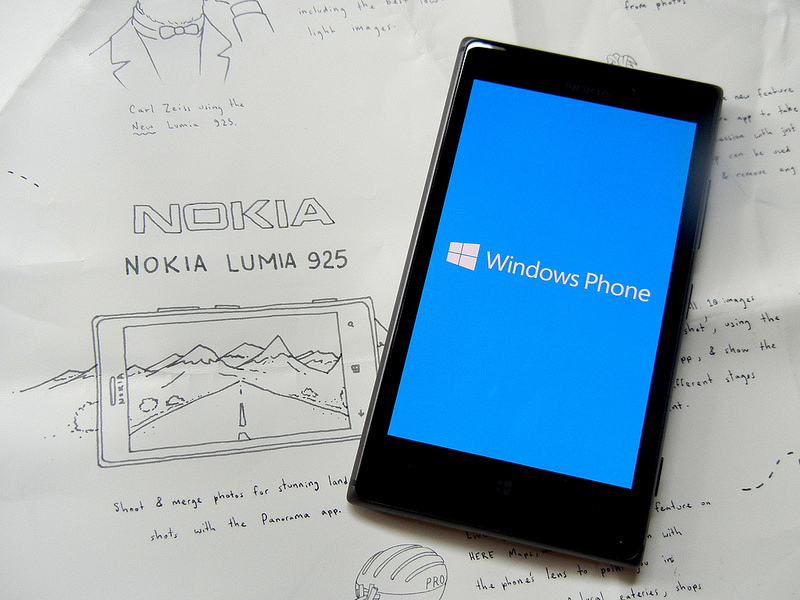Il Nokia Lumia 925, tra i primi smartphone a montare Windows Phone 8