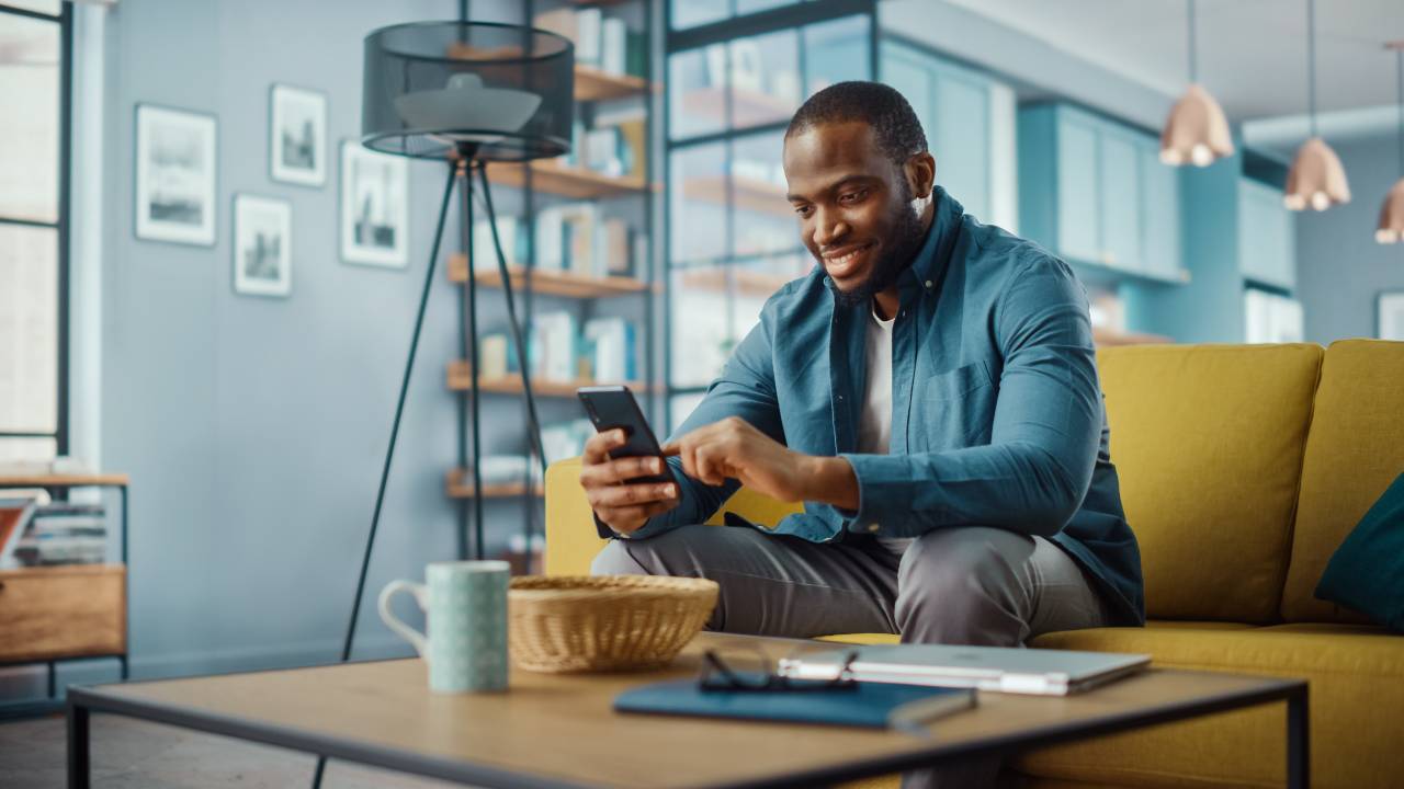 Giocare con lo smartphone Giocare con lo smartphone