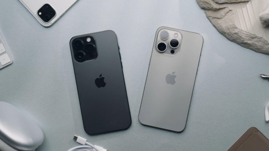 iPhone 15
