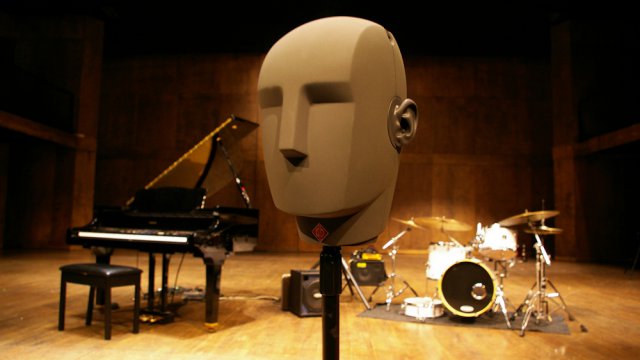 Una dummy head utilizzata per le registrazioni binaurali