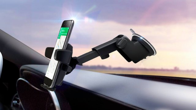 Supporto auto per smartphone