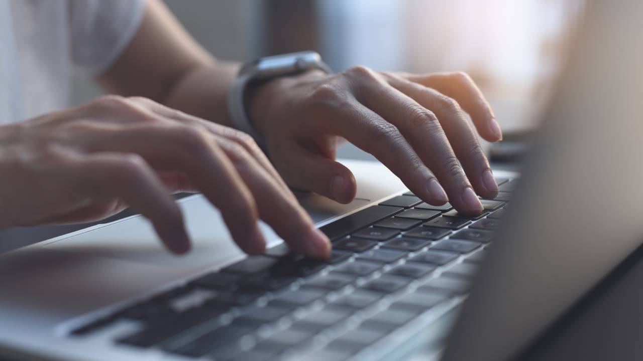 Digitare sulla tastiera Digitare sulla tastiera