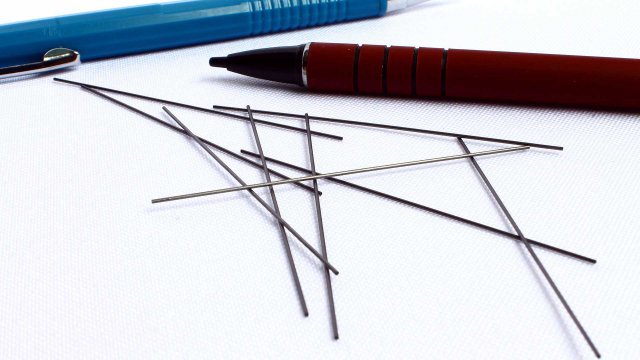 il grafene è fisicamente e chimicamente simile alla grafite delle matite