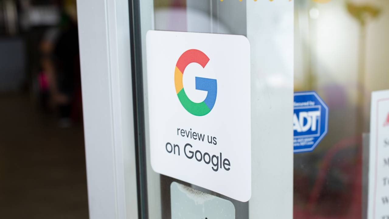 Vetrofania Scrivi una recensione su Google