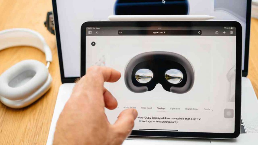 Apple Vision Pro