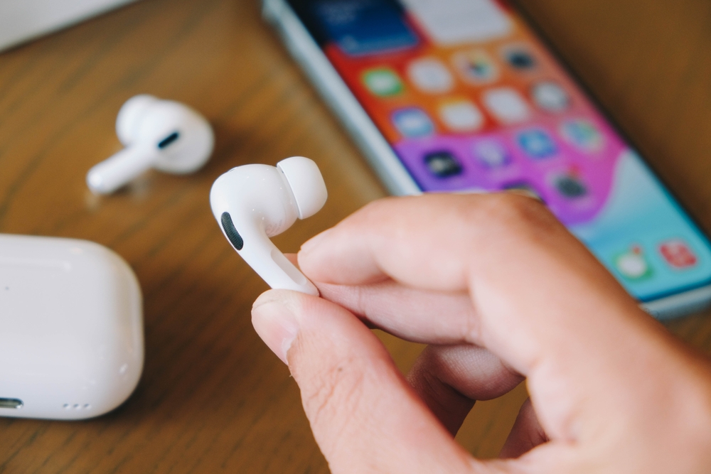 AirPods AirPods
