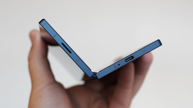 iPhone fold