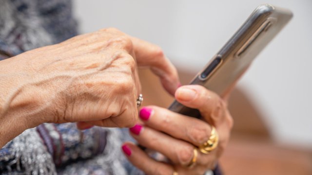 Impostare smartphone per anziani