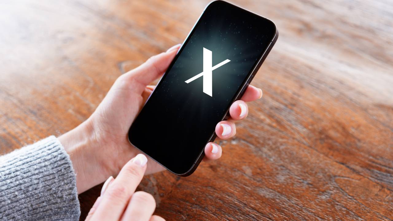 Account su X - Twitter Account su X - Twitter