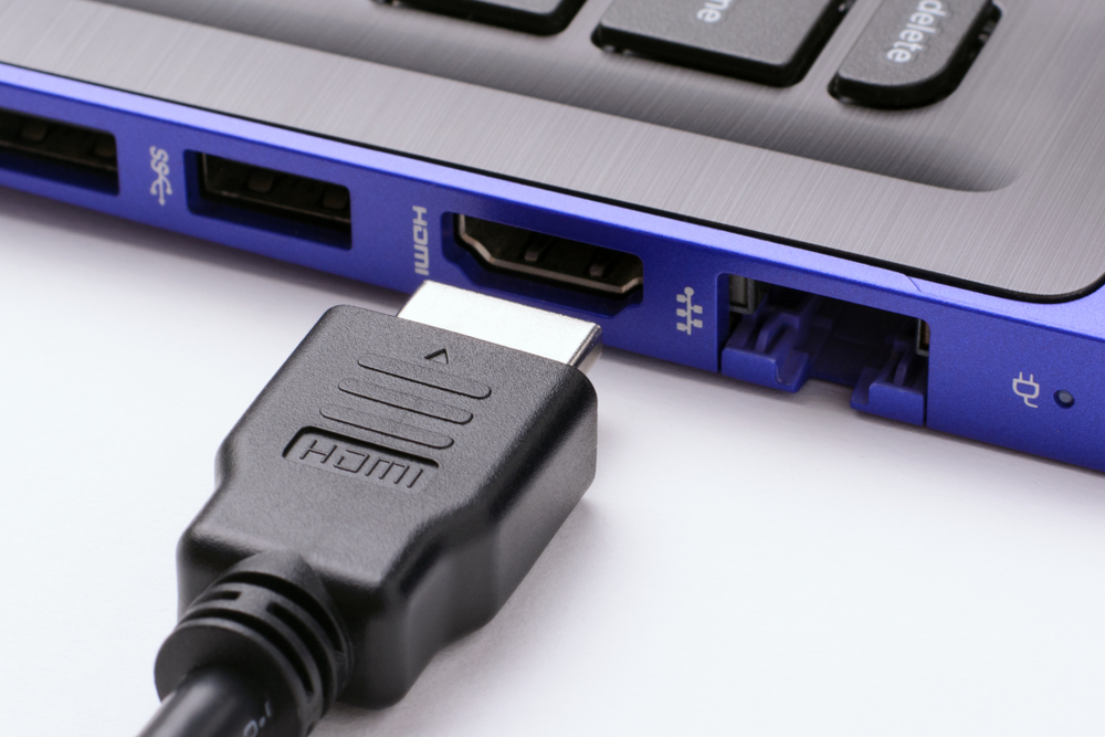 Cavo di collegamento HDMI con pc Cavo di collegamento HDMI con pc