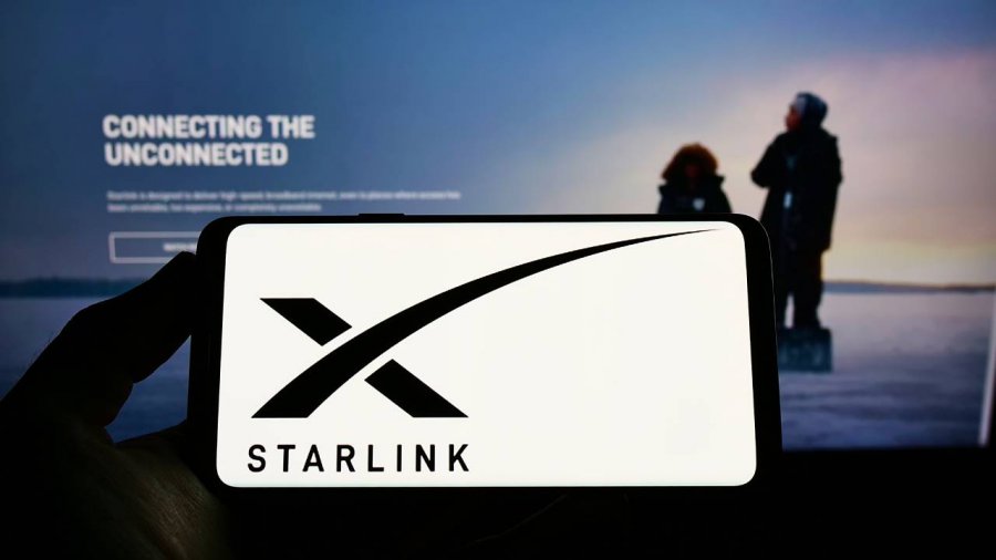 schermata con logo di starlink