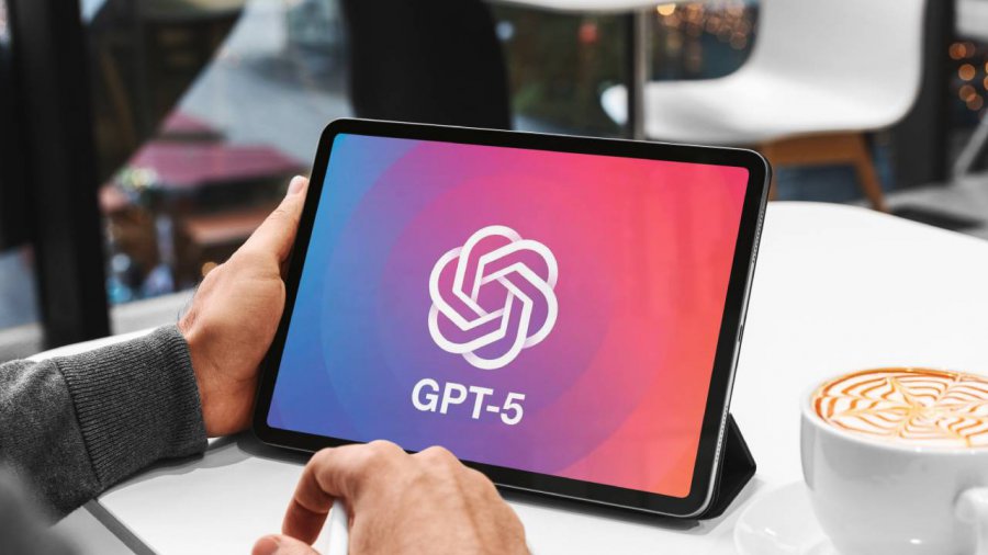 GPT-5 di OpenAI su tablet