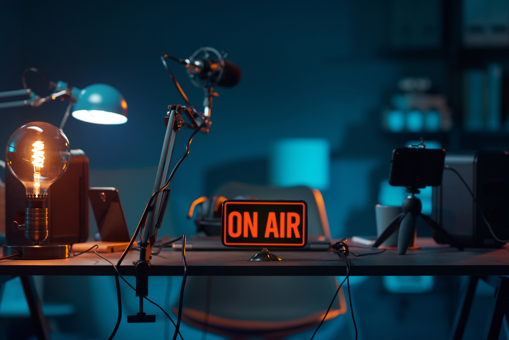 Podcast-on-air Podcast-on-air