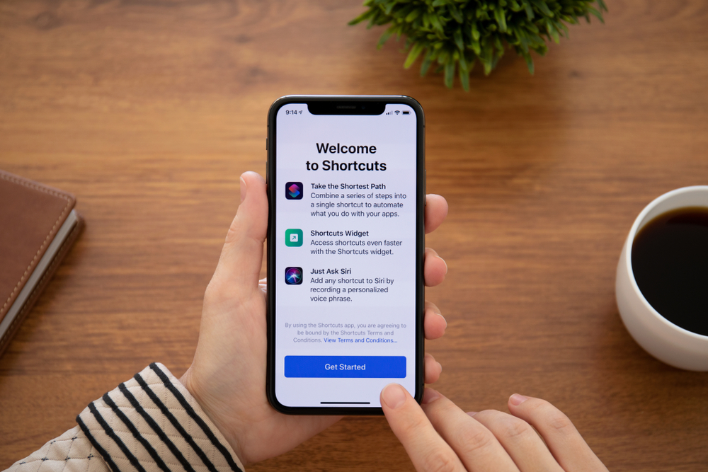 Shortcuts app su iPhone