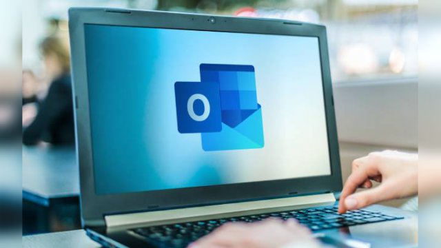 sondaggi microsoft outlook