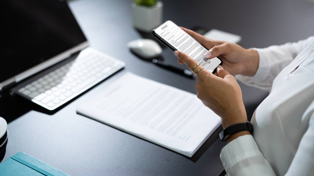 Scannerizzare documenti con lo smartphone Scannerizzare documenti con lo smartphone