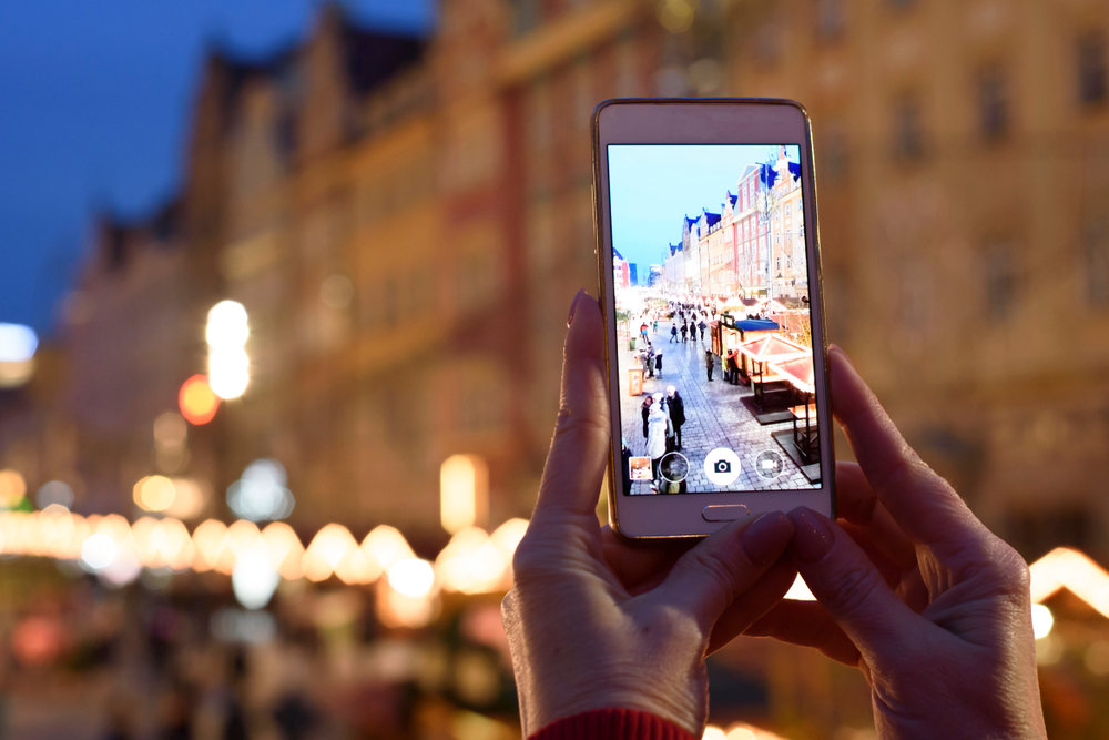 Chiudere le app che utilizzano la fotocamera Chiudere le app che utilizzano la fotocamera
