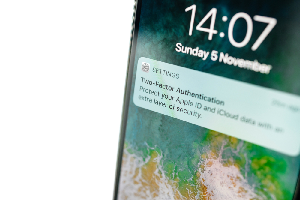 Notifica autenticazione a due fattori su iPhone Notifica autenticazione a due fattori su iPhone