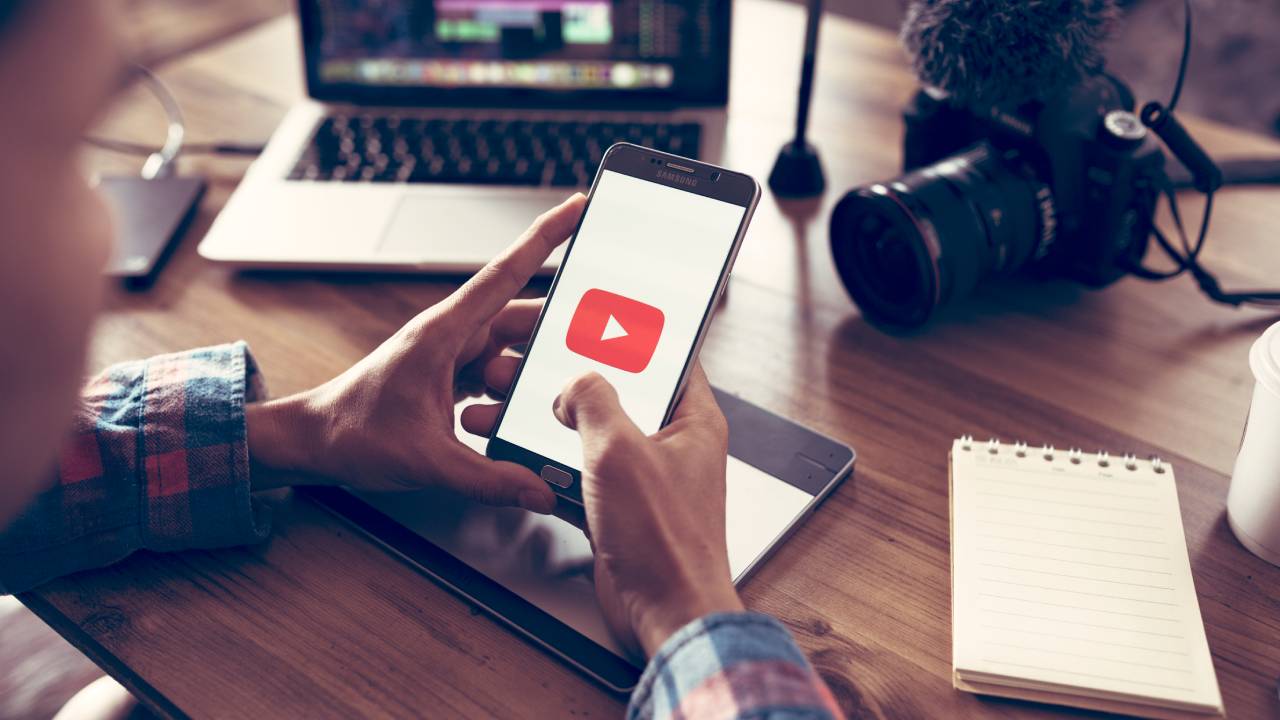 Applicazione YouTube Applicazione YouTube