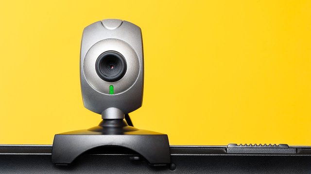Attenzione, la webcam potrebbe spiarti a tua insaputa