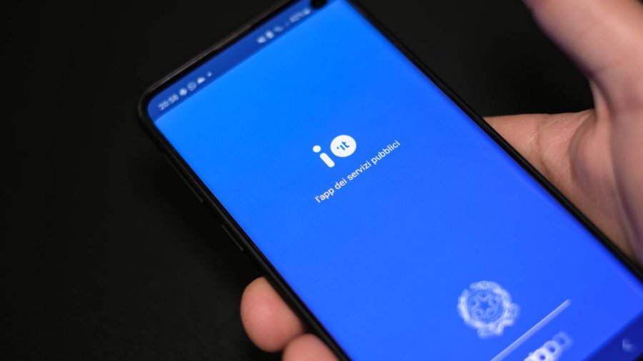 App Io su smartphone