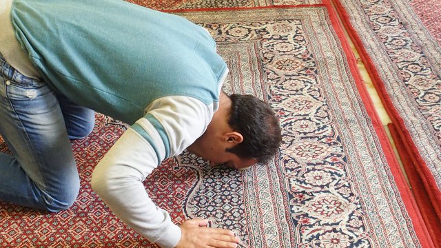 musulmano nel giorno della pregheira