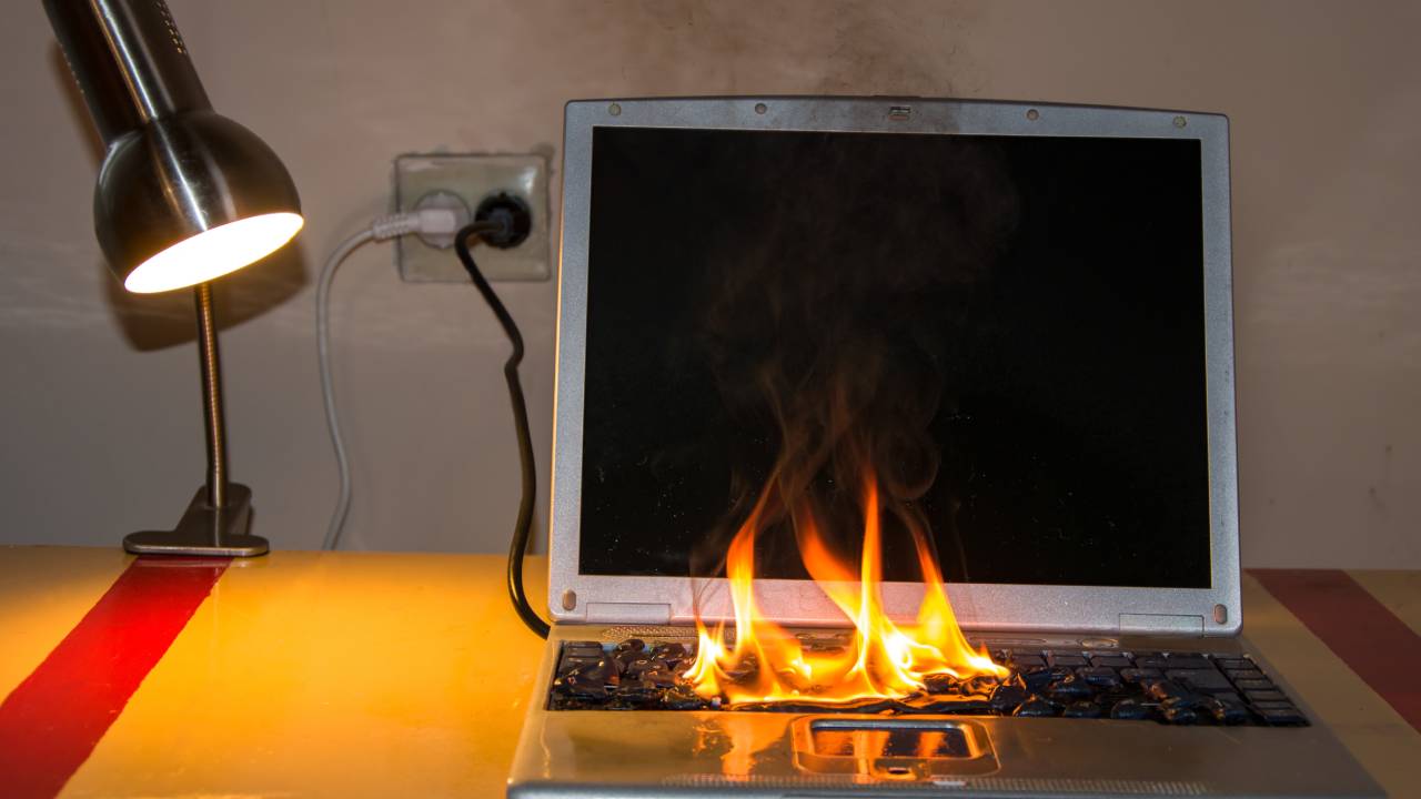 Riscaldamento batteria laptop Riscaldamento batteria laptop