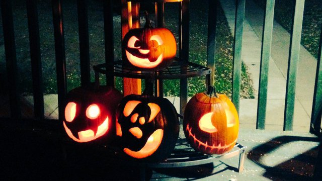 Le lanterne fatte con la zucca per Halloween 2015