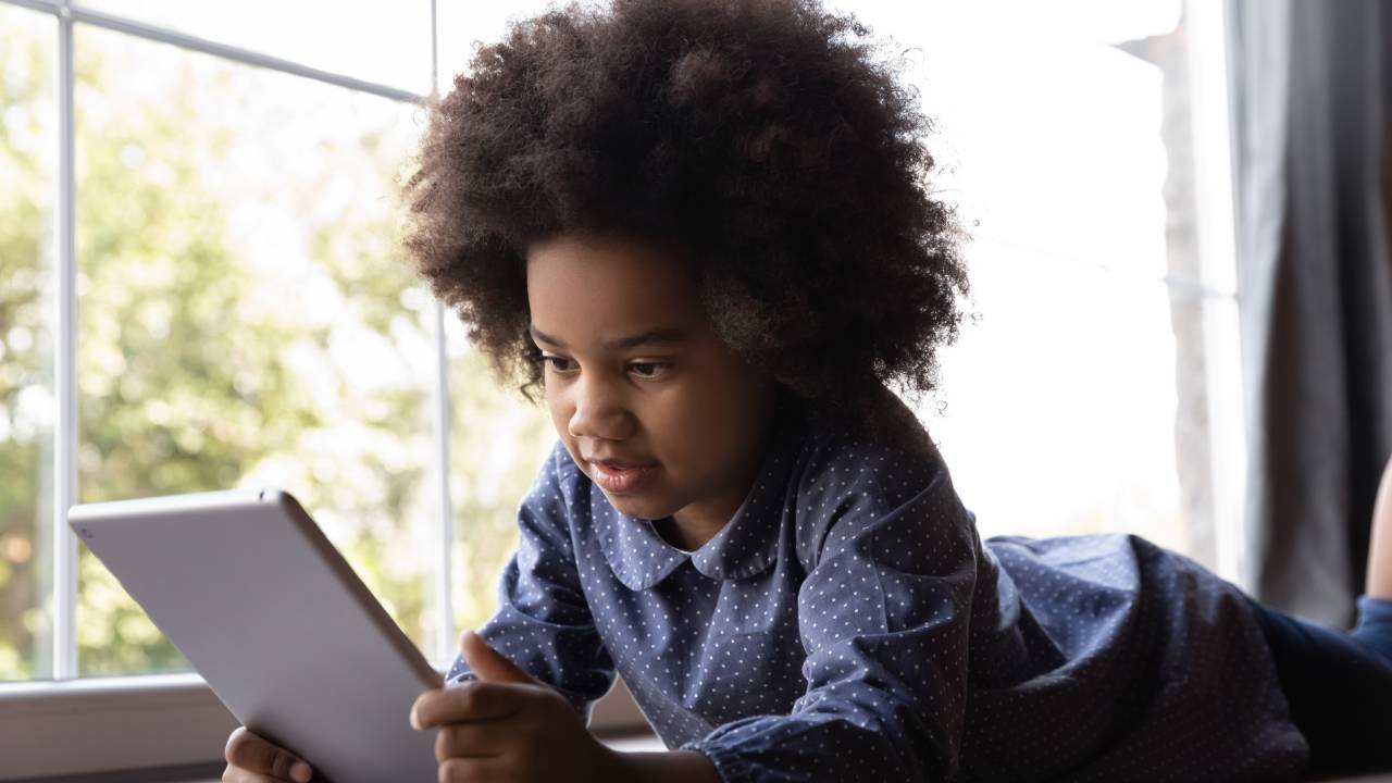 Bambini con il tablet Bambini con il tablet