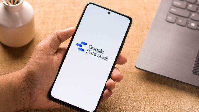 Google Data Studio su smartphone