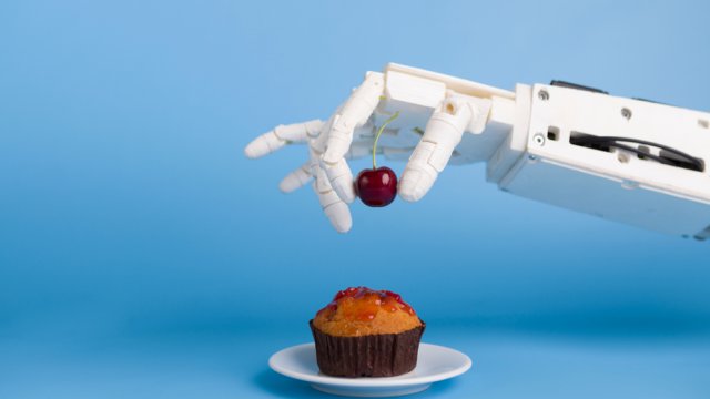 robot-mette-ciliegina-sul-muffin