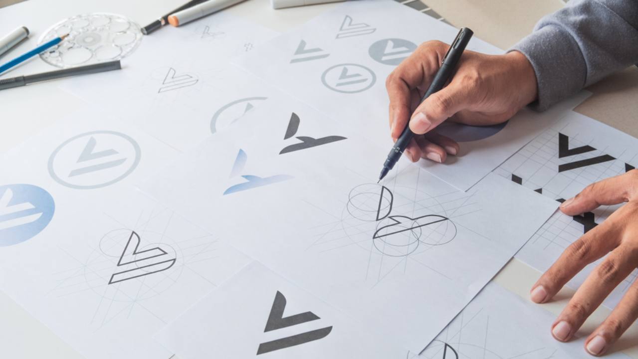 Creare identità visiva Creare identità visiva