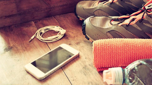 Le scarpe smart inviano i dati rilevati direttamente allo smartphone