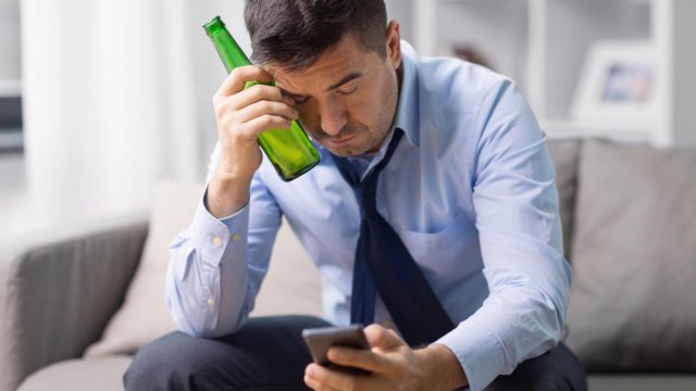 Smartphone e alcol