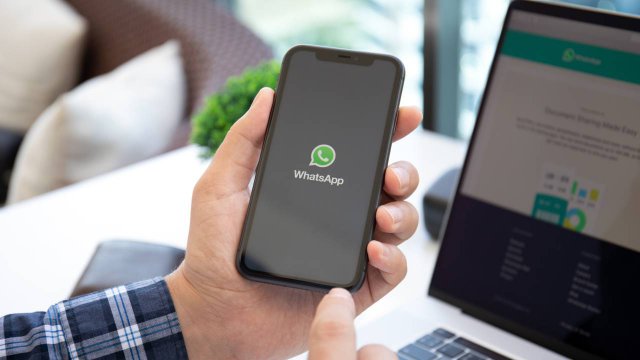 Whatsapp su smartphone e computer