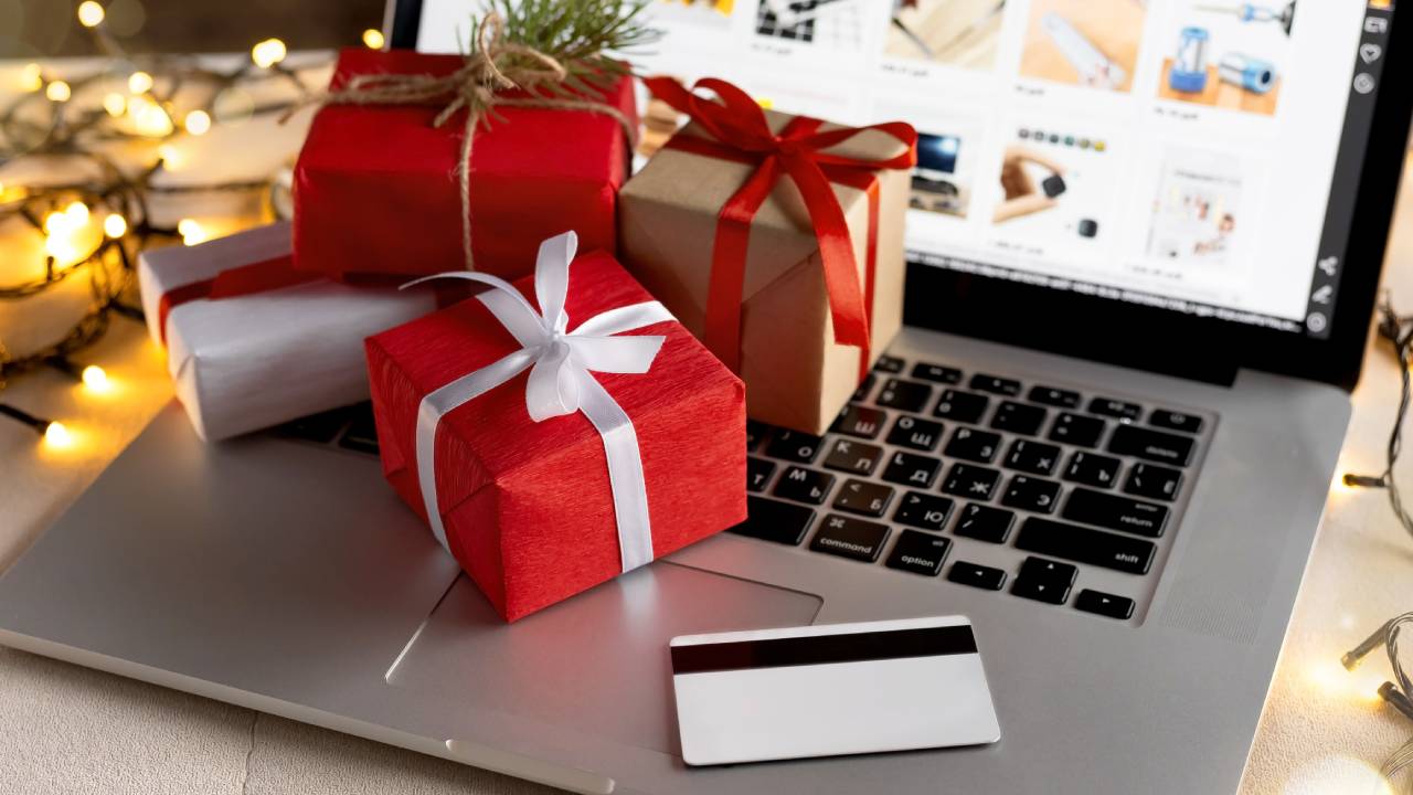 Acquistare regali di Natale online Acquistare regali di Natale online