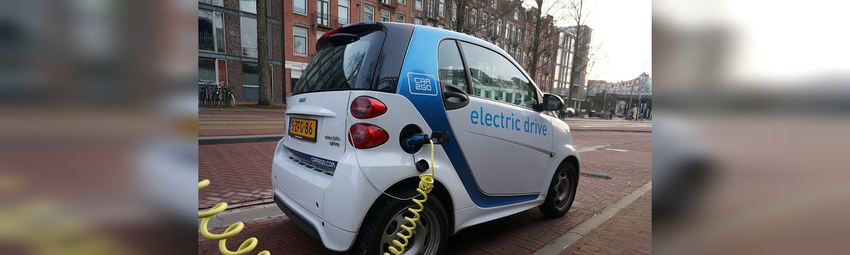 Le auto elettriche in futuro elimineranno la CO2 dall'aria