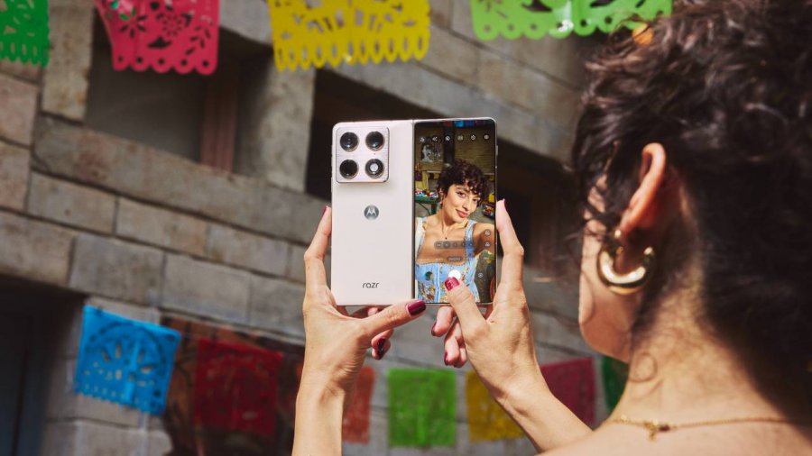 motorola razr fold