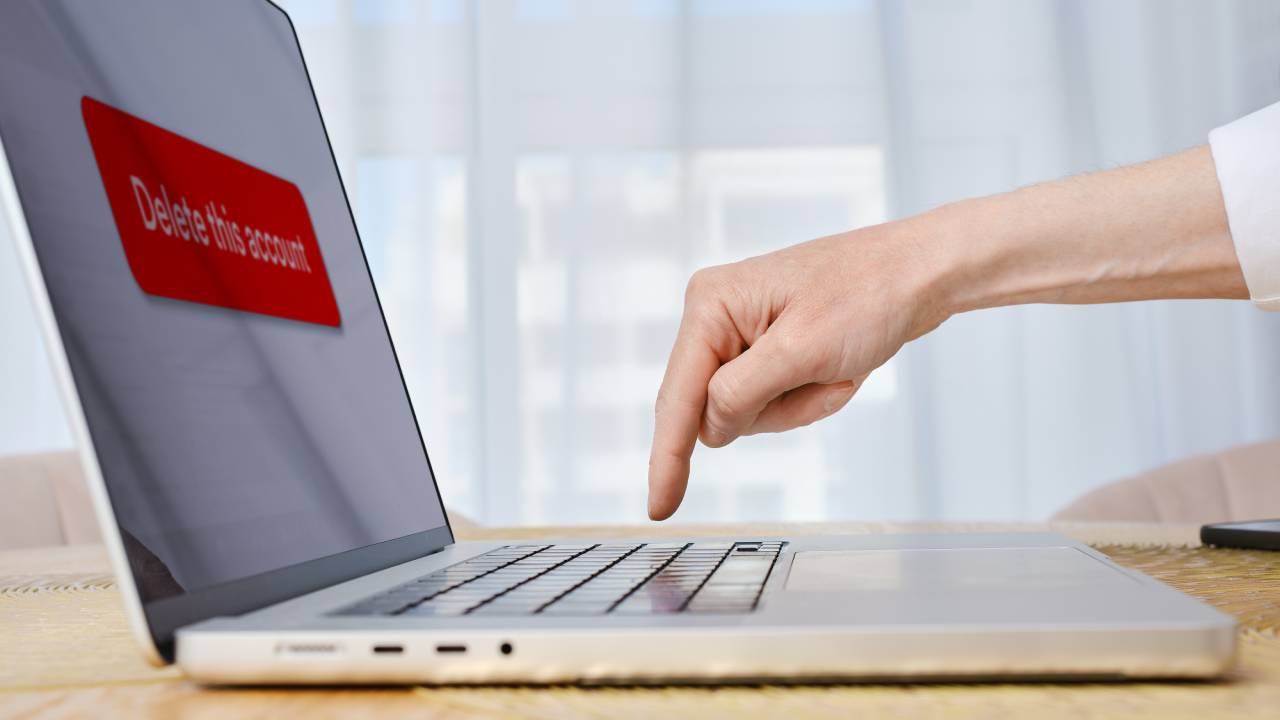 Eliminare account Eliminare account