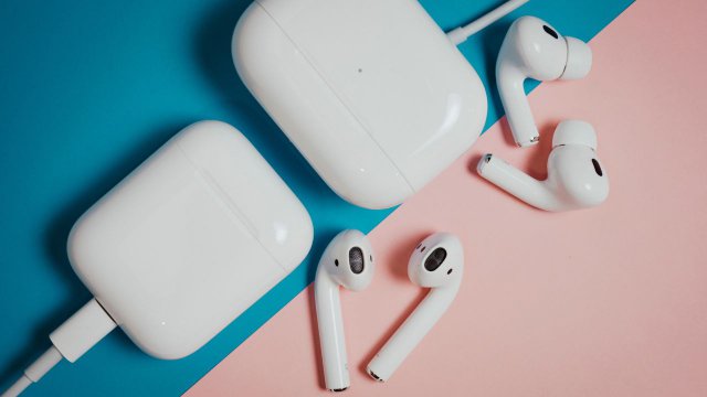 AirPods