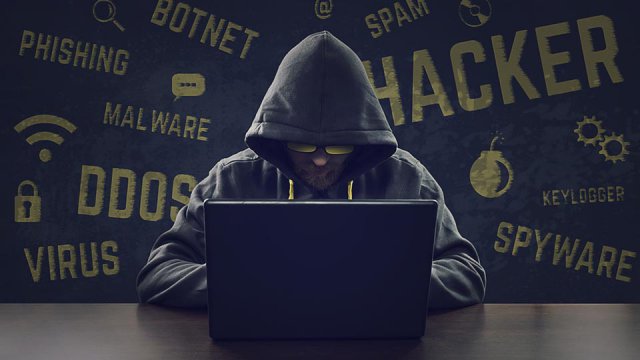 Hacker prepara un attacco