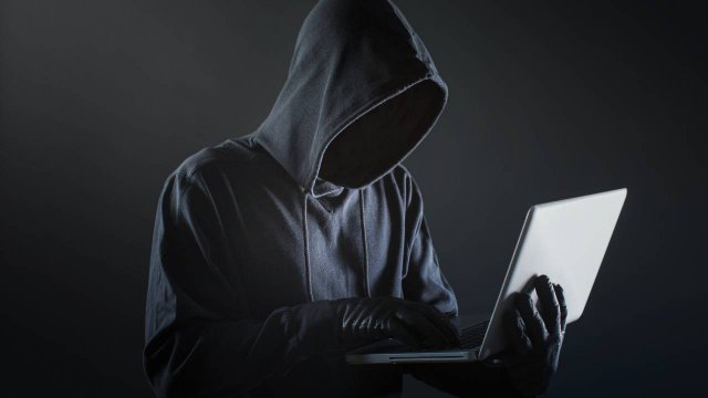 hacker del profilo Netflix o Spotify