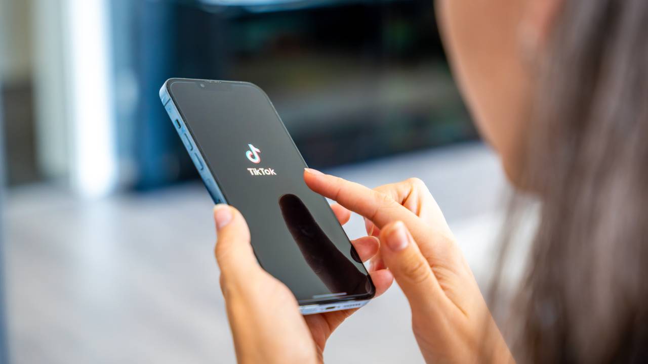 TikTok su smartphone TikTok su smartphone