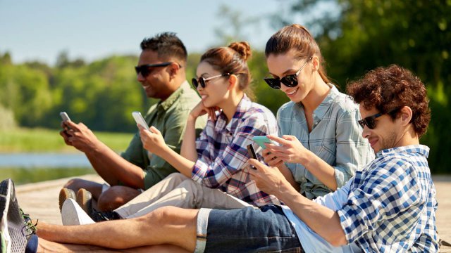 giovani e smartphone