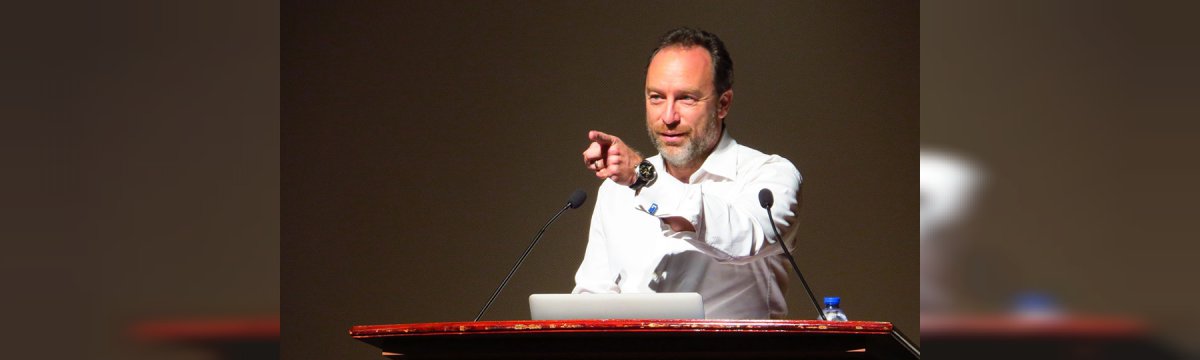 Jimmy Wales in una conferenza dello scorso febbraio