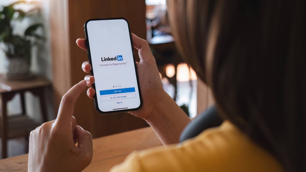 LinkedIn LinkedIn