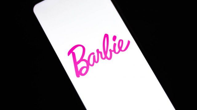 Scritta Barbie su smartphone